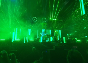 Jean-Michel Jarre a Brian May – nečekané historické hudební spojení na festivalu Starmus v Bratislavě.